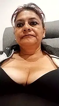 BiancaSteel online show from 6, 11, 2025