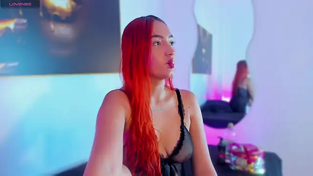 SahraJohnsonn online show from 11, 3, 2025