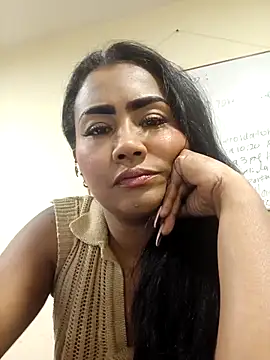Snapshot of Ariana_Rodriguez chatting on 28, 4, 2026 Ariana Rodriguez online show from 28, 4, 2026