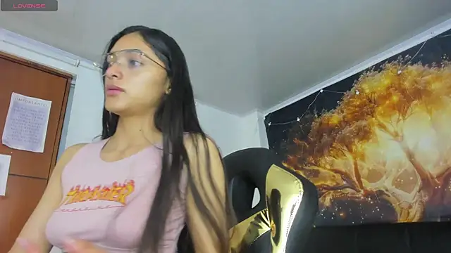 Valen Person online show from 5, 3, 2025