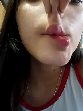 Valen Person online show from 4, 11, 2025