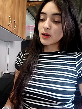 Valen Person online show from 2, 12, 2025