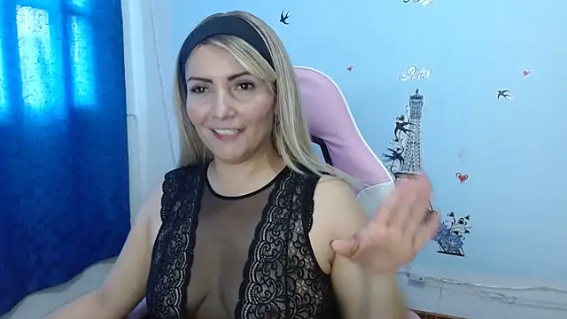 Snapshot of nanis_milf chatting on 27, 4, 2026 nanis milf online show from 27, 4, 2026