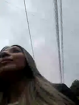 Isabella Varella online show from 6, 3, 2025