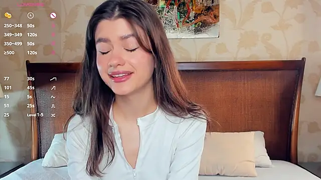 Snapshot of CathrynCovil chatting on 19, 10, 2025 CathrynCovil online show from 19, 10, 2025