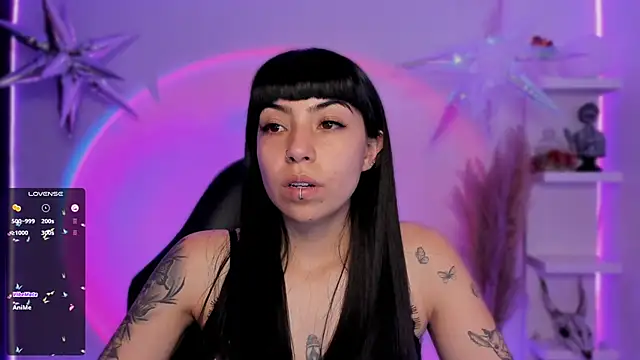 Snapshot of Saraa_Desiree chatting on 21, 3, 2025 Saraa Desiree online show from 21, 3, 2025