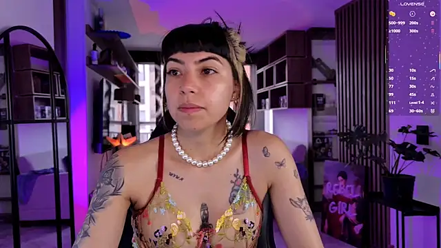 Saraa Desiree online show from 27, 3, 2026