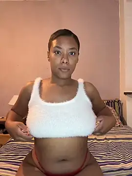 Snapshot of Melia_Rayne chatting on 18, 9, 2025 Melia Rayne online show from 18, 9, 2025