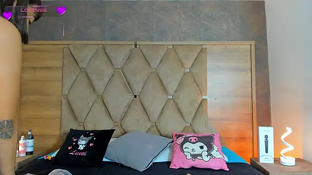 SarahLynn7 online show from 26, 10, 2025