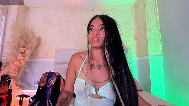 SarahLynn7 online show from 8, 4, 2026