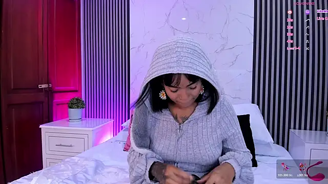 SarahLynn7 online show from 21, 6, 2026