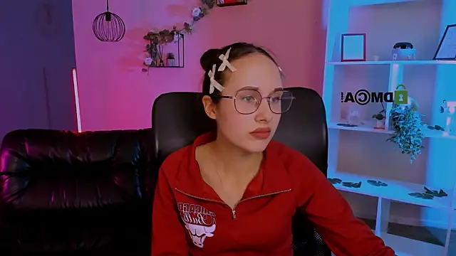 mona cloud online show from 24, 3, 2026