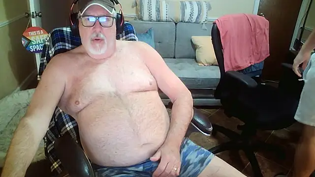 superbearboss online show from 7, 1, 2026