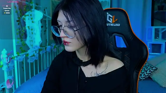 Snapshot of Setsunai_ chatting on 9, 3, 2025 Setsunai online show from 9, 3, 2025