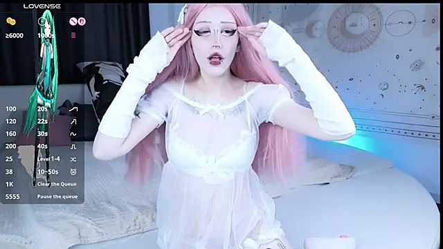 Snapshot of Setsunai_ chatting on 25, 11, 2025 Setsunai online show from 25, 11, 2025