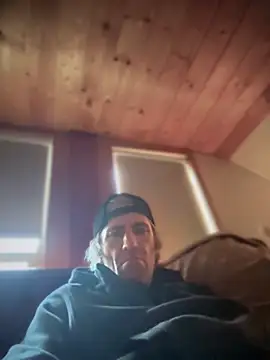 Snapshot of 6poundtown9 chatting on 12, 3, 2026 6poundtown9 online show from 12, 3, 2026