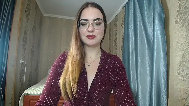Snapshot of Leila_Kissyu chatting on 5, 11, 2025 Leila Kissyu online show from 5, 11, 2025