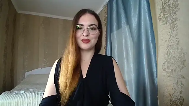 Snapshot of Leila_Kissyu chatting on 23, 11, 2025 Leila Kissyu online show from 23, 11, 2025
