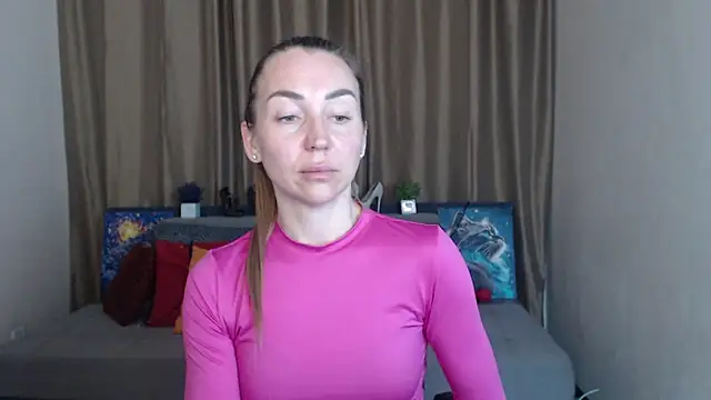 Kiss julli88I online show from 8, 3, 2025