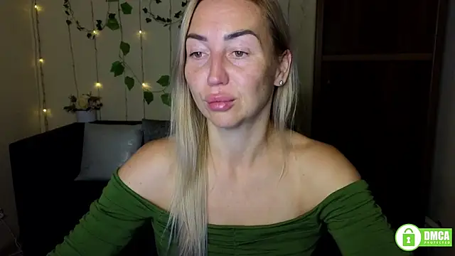 Kiss julli88I online show from 27, 9, 2025