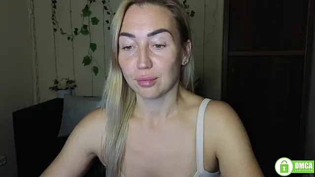 Kiss julli88I online show from 12, 10, 2025