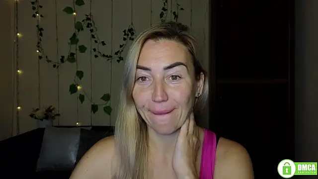 Kiss julli88I online show from 26, 10, 2025