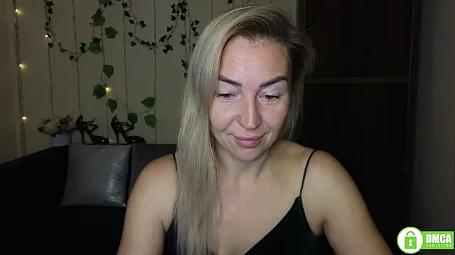 Kiss julli88I online show from 4, 11, 2025