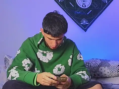 samevansx  online show from 29, 10, 2025