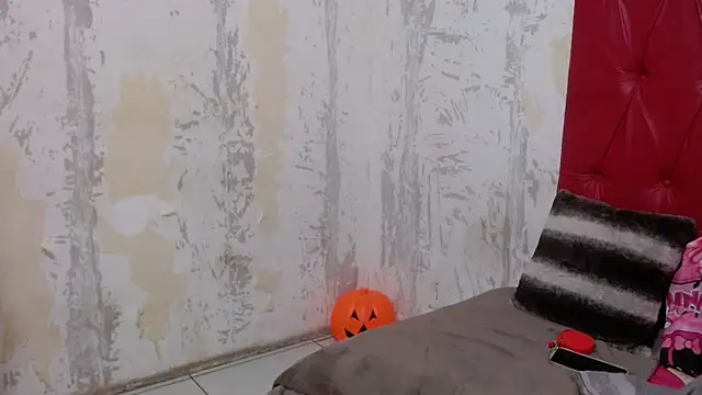 Snapshot of BondiBitch chatting on 3, 12, 2025 BondiBitch online show from 3, 12, 2025