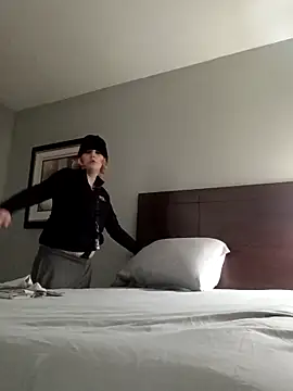 KITTYBOOBOOFUXX online show from 3, 12, 2025