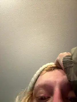 Snapshot of KITTYBOOBOOFUXX chatting on 12, 1, 2026 KITTYBOOBOOFUXX online show from 12, 1, 2026