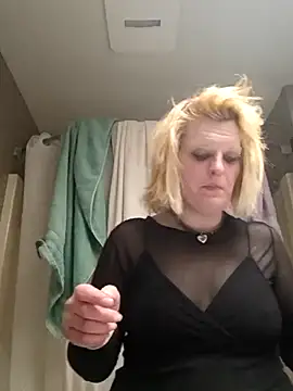 Snapshot of KITTYBOOBOOFUXX chatting on 17, 2, 2026 KITTYBOOBOOFUXX online show from 17, 2, 2026