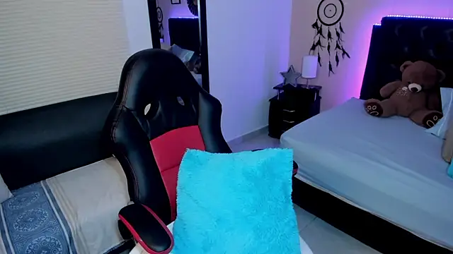  Lilly miller online show from 10, 3, 2026