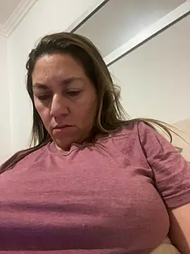 Snapshot of Luna-nevada chatting on 4, 3, 2026 Luna-nevada online show from 4, 3, 2026