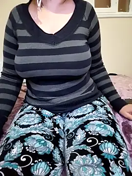 Snapshot of queen_belisima1 chatting on 27, 2, 2026 queen belisima1 online show from 27, 2, 2026