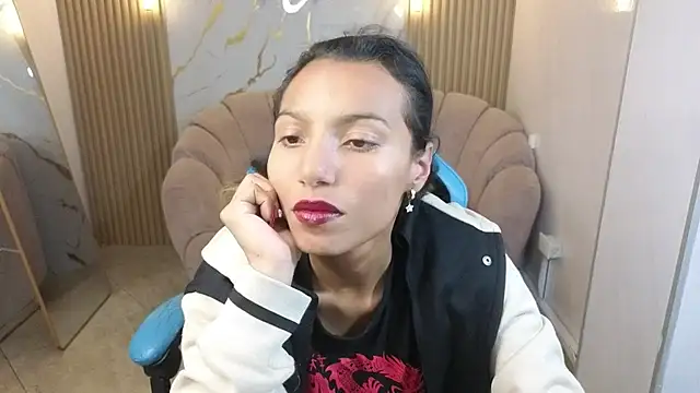 Snapshot of _wendy_b chatting on 22, 11, 2025 wendy b online show from 22, 11, 2025