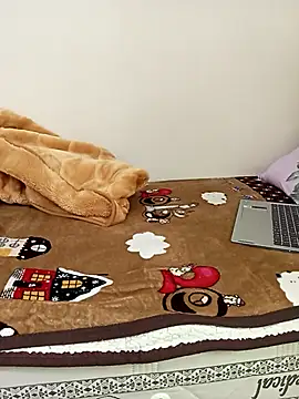 sihamesanfoura online show from 12, 4, 2026