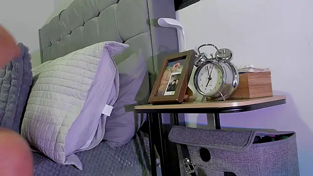 Snapshot of boys_blackandwhite chatting on 18, 9, 2025 boys blackandwhite online show from 18, 9, 2025