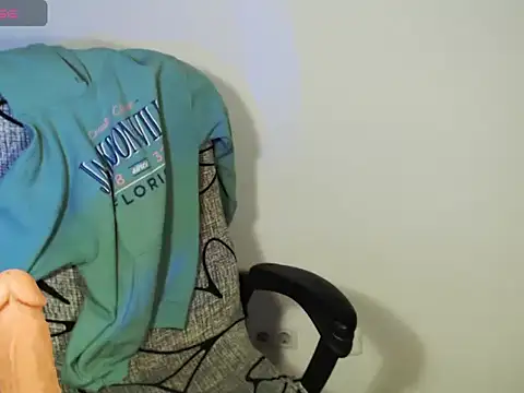 Hannah Kiim online show from 6, 3, 2026