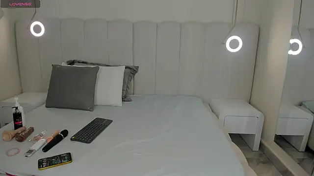 riri candy online show from 15, 10, 2025