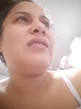 Snapshot of esmeralda_jadees chatting on 7, 3, 2025 esmeralda jadees online show from 7, 3, 2025