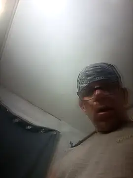 BlazeBennettXxxxxx online show from 18, 2, 2026