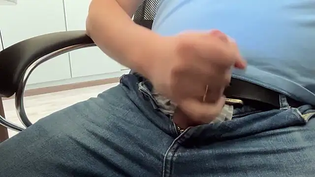 Artur17cmm online show from 18, 3, 2025