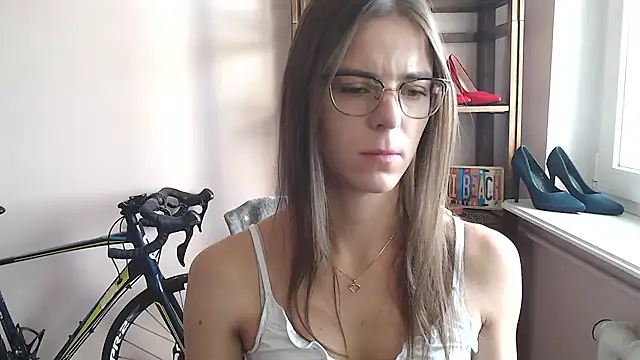 Snapshot of love_megi chatting on 3, 5, 2026 love megi online show from 3, 5, 2026