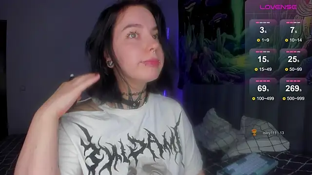 Snapshot of yourvodka chatting on 10, 9, 2025 yourvodka online show from 10, 9, 2025