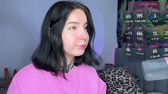 Snapshot of yourvodka chatting on 26, 11, 2025 yourvodka online show from 26, 11, 2025