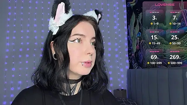 Snapshot of yourvodka chatting on 28, 11, 2025 yourvodka online show from 28, 11, 2025