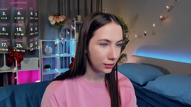 Snapshot of Kira_mindnes chatting on 14, 3, 2025 Kira mindnes online show from 14, 3, 2025