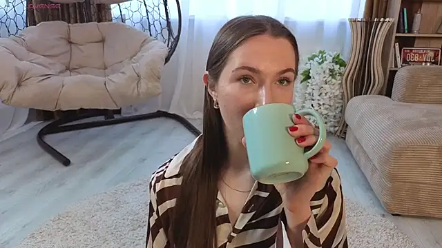 Snapshot of Kira_mindnes chatting on 6, 11, 2025 Kira mindnes online show from 6, 11, 2025