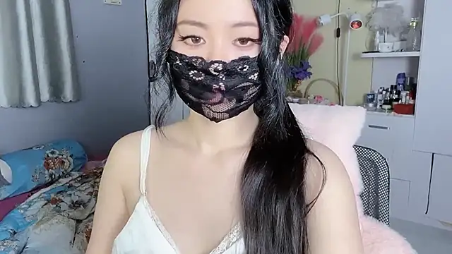 Snapshot of MI_KA22 chatting on 13, 3, 2025 MI KA22 online show from 13, 3, 2025